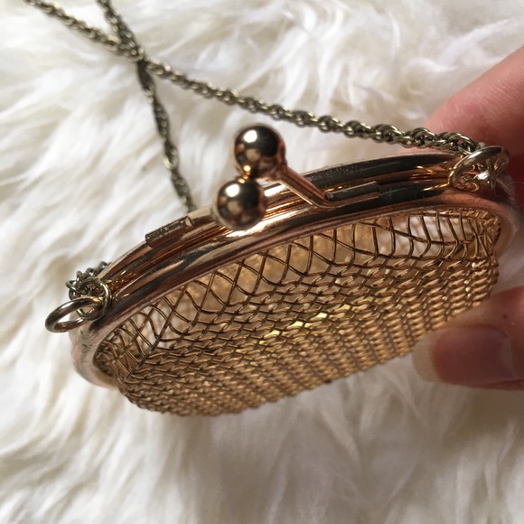Egirl punk tiny cage clutch on chain gold vintage - Picture 5 of 12